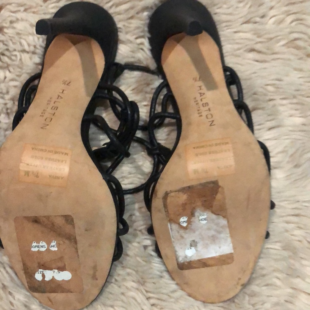 Halston heritage heels NWOB - Picture 4 of 4